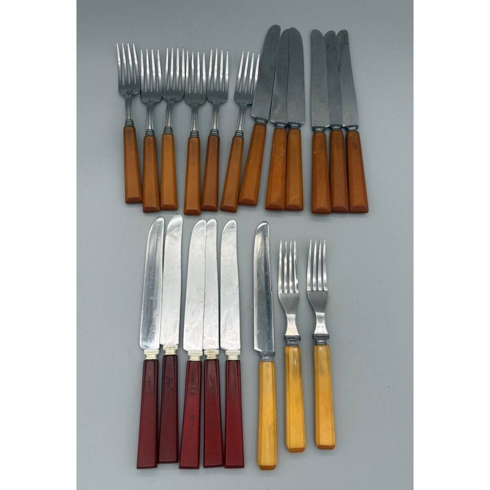 Vintage 20pc Royal Butterscotch Bakelite Handle Stainless Steel Flatware Set USA